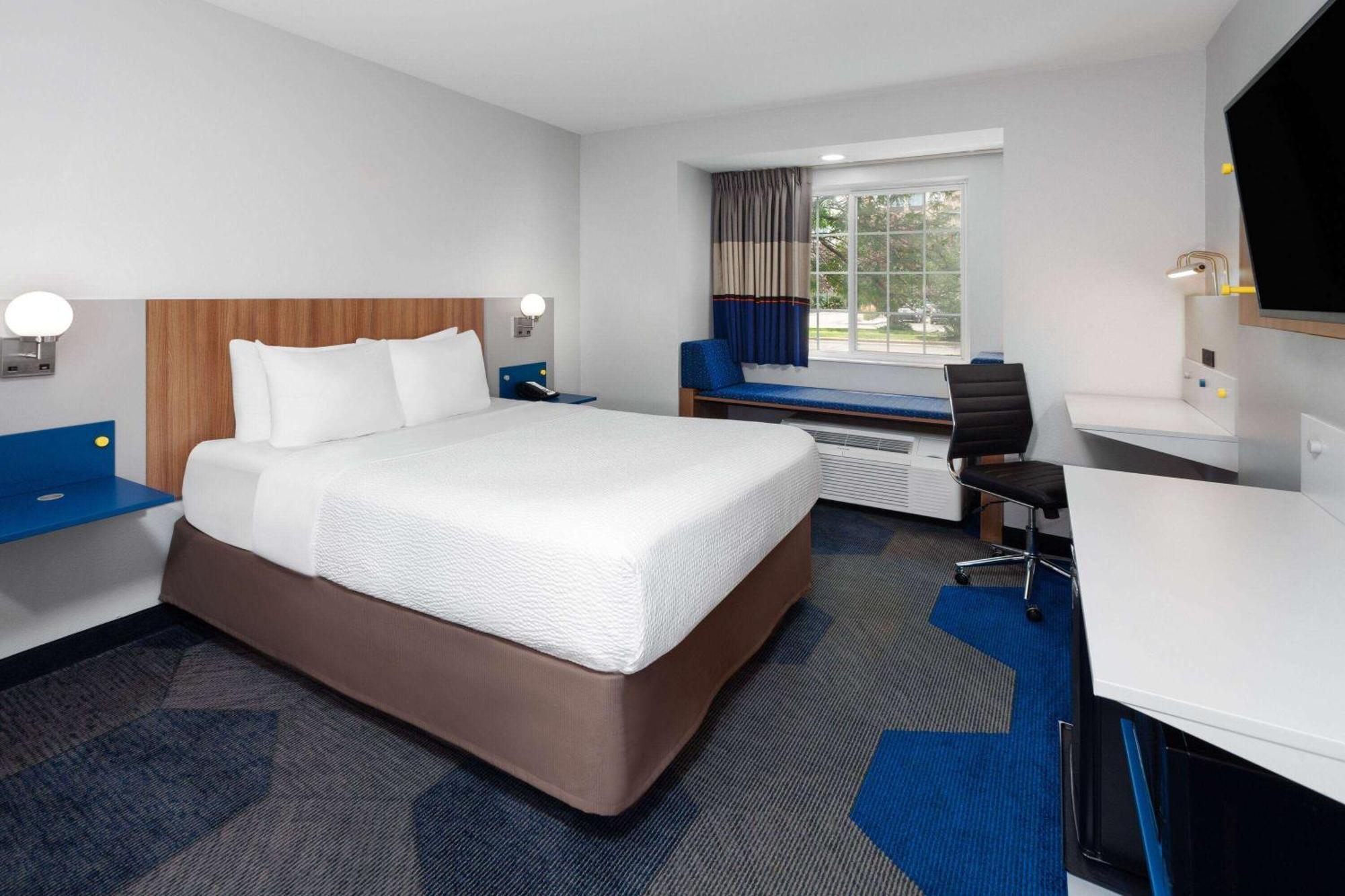Microtel Inn By Wyndham Janesville Eksteriør billede