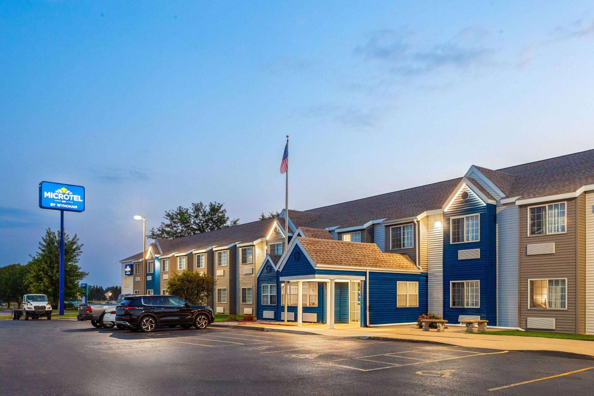 Microtel Inn By Wyndham Janesville Eksteriør billede